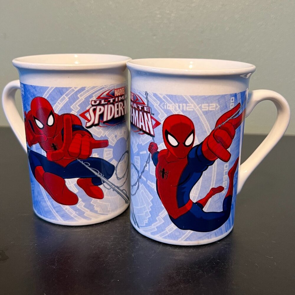 VTG Marvel Ultimate Spider-Man Ceramic Mugs 2013 Set of 2 Superhero Coffee Cups